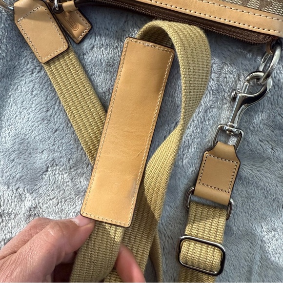 Coach Signature Logo Canvas Mini Crossbody Bag Tan & Brown Zipper Closure - Picture 9 of 12